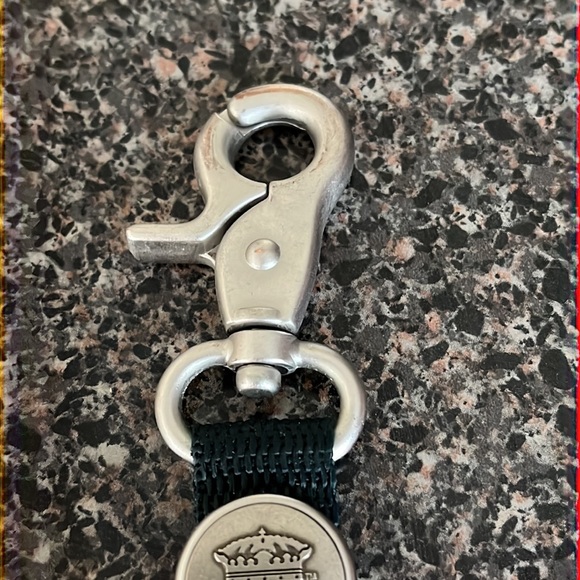 Crown imports mens pocket watch with clasp hook - Picture 4 of 5